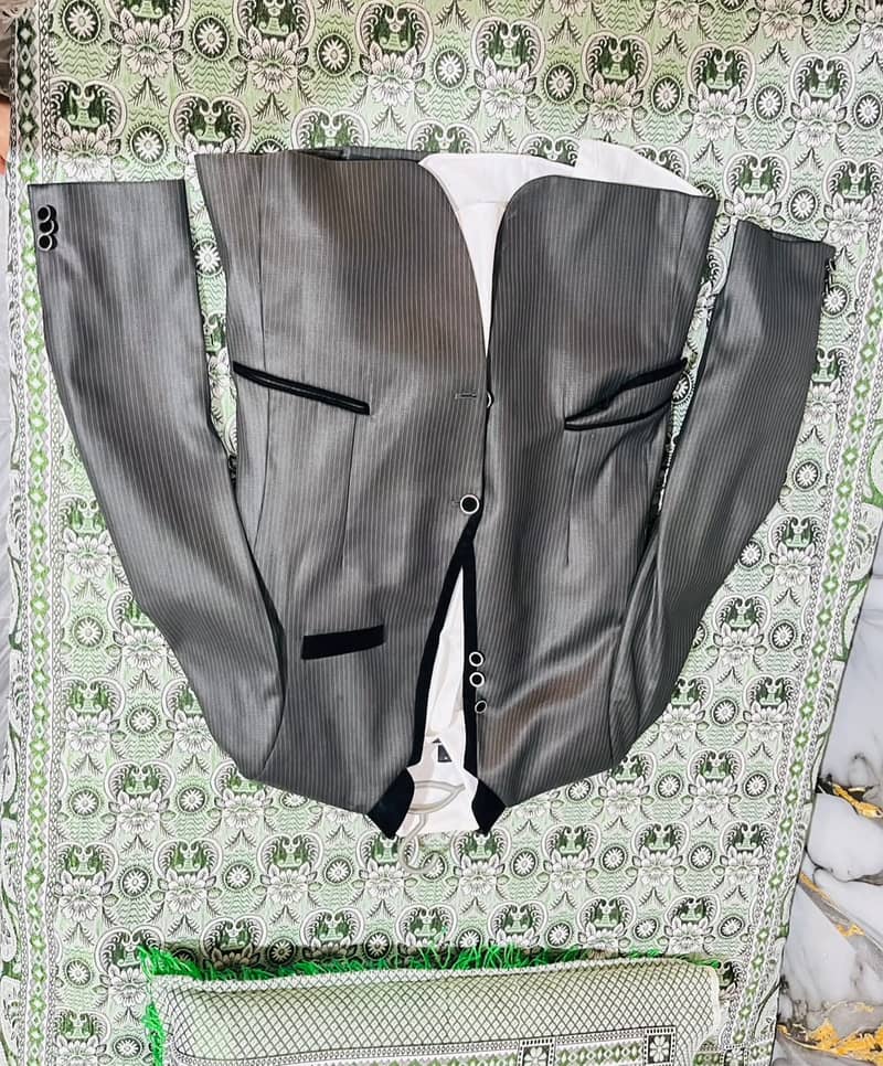Pent coat 0