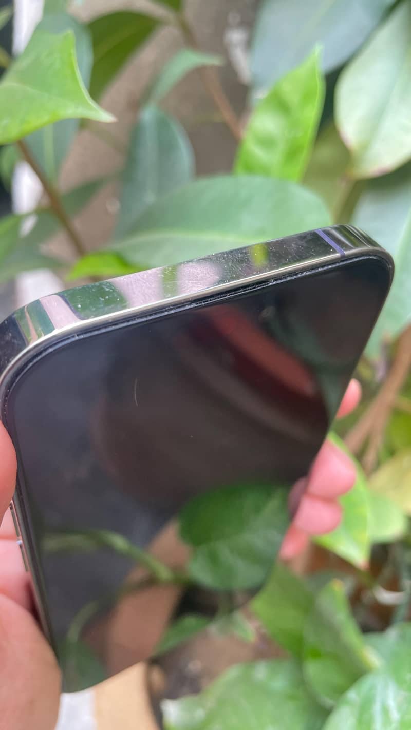 Apple iPhone 14 pro 2