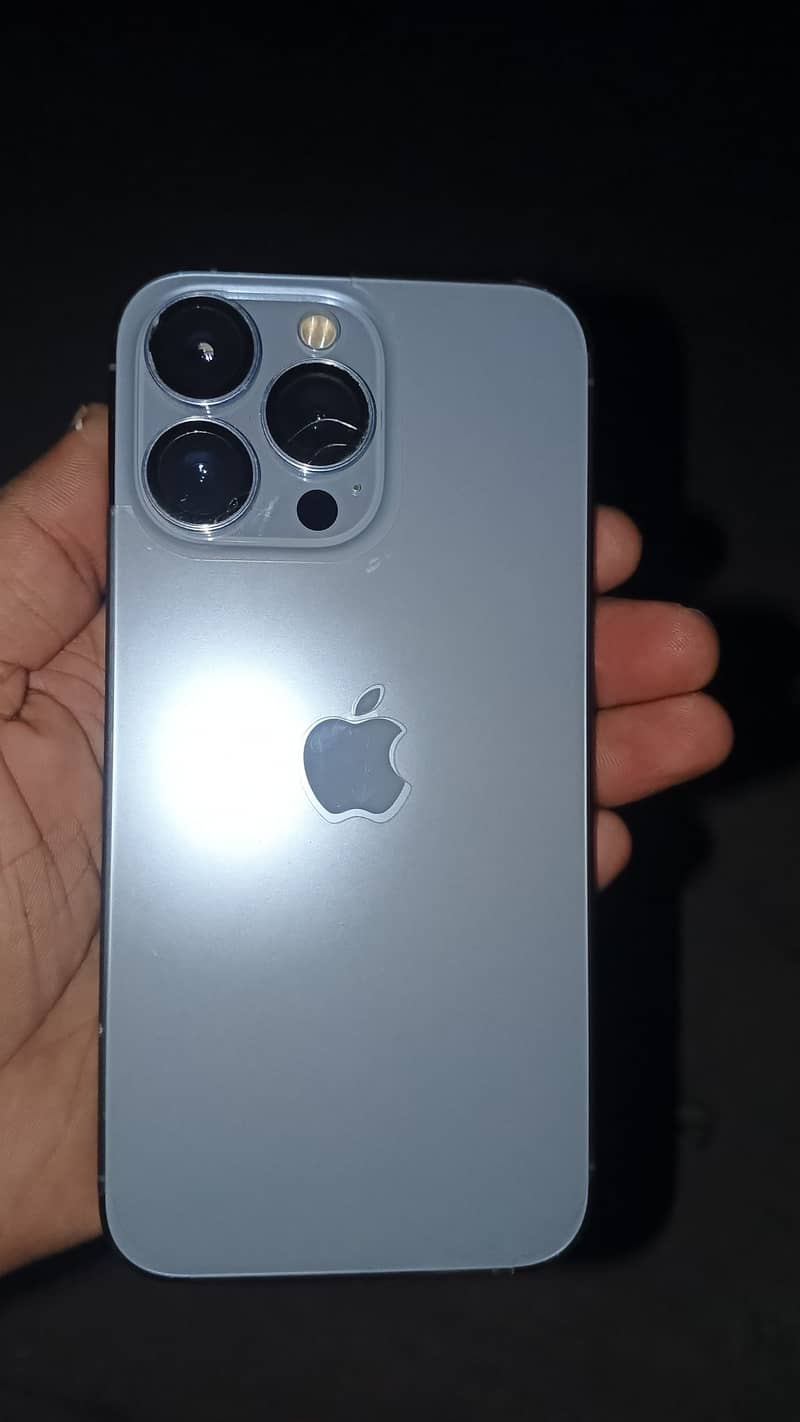 Apple iPhone 13 Pro 0