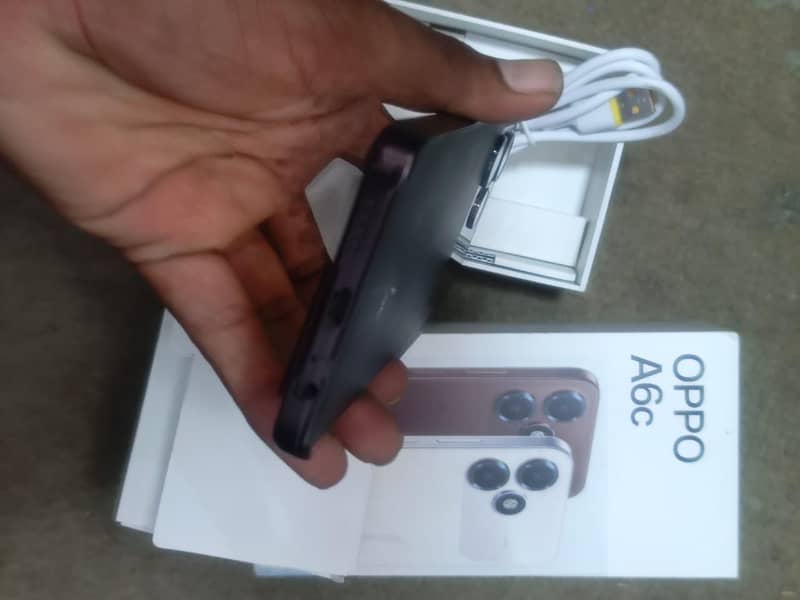 OPPO A6C 1