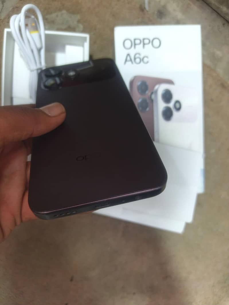 OPPO A6C 4