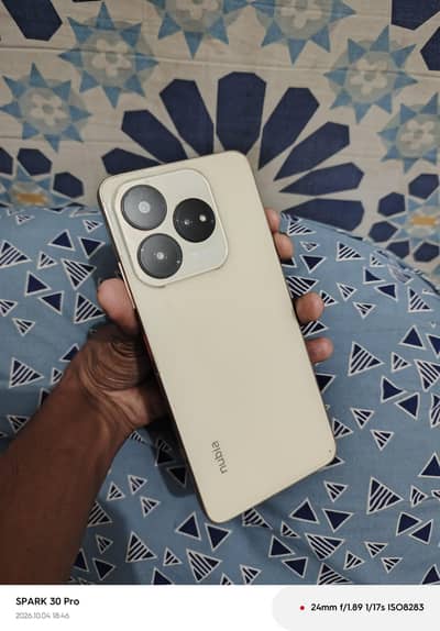 Zte nubia V60 Design