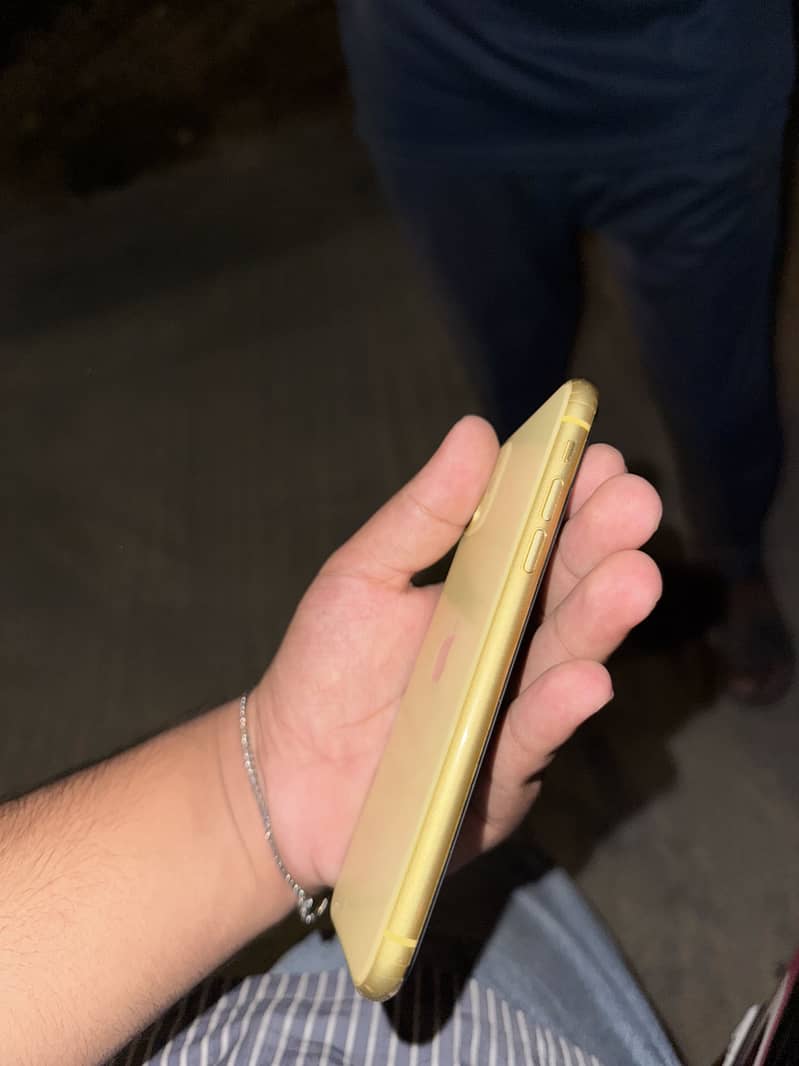Apple iPhone 11 2
