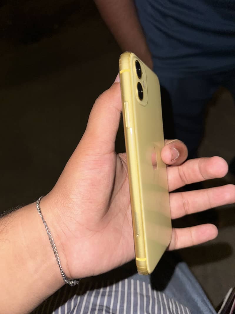 Apple iPhone 11 5