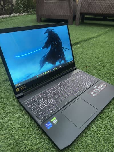 ACER NITRO 5 GAMING LAPTOP