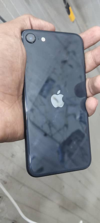Apple iPhone SE