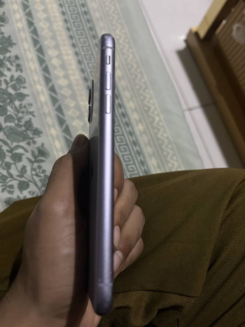 Apple iPhone 11 2