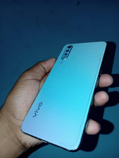 Vivo S1