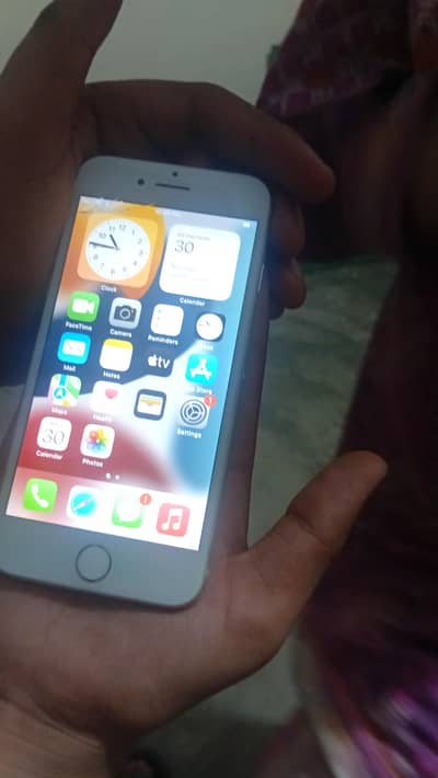 Apple iPhone 7
