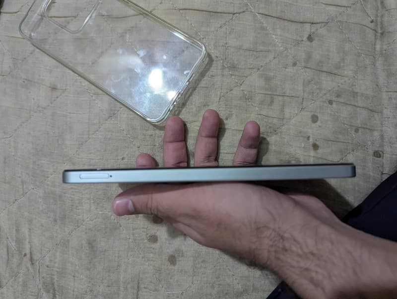 Realme Note 60x 2