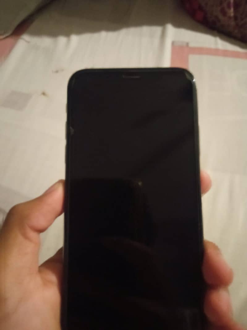 Apple iPhone XS 1