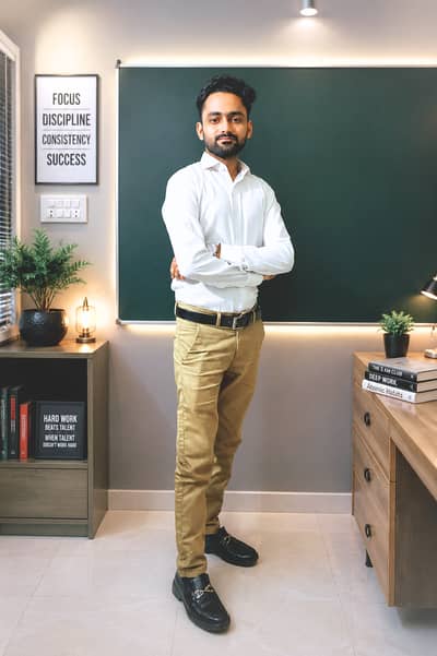 I need job (Handsome Salary)
