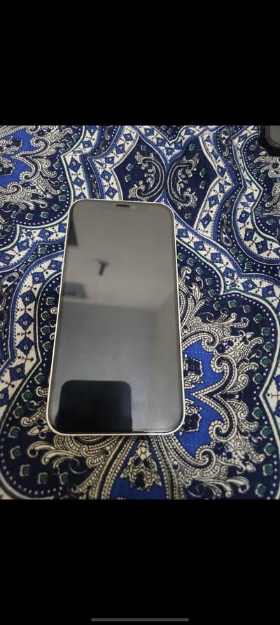 Apple iPhone 12