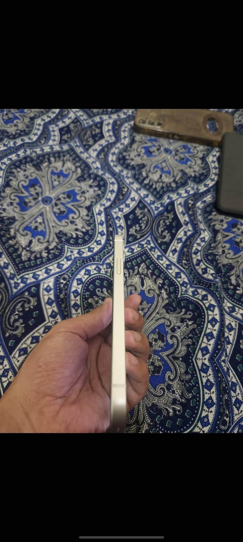 Apple iPhone 12 4