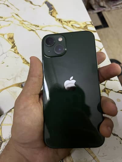 Apple iPhone 13