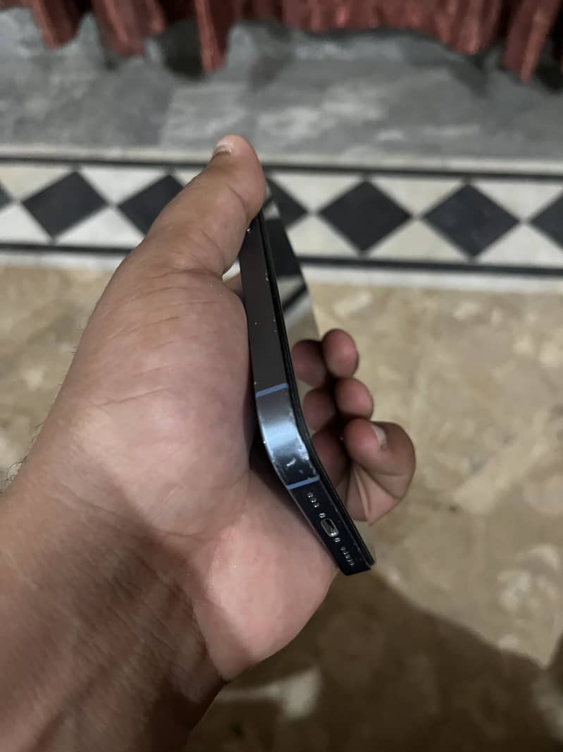 Apple iPhone 14 1