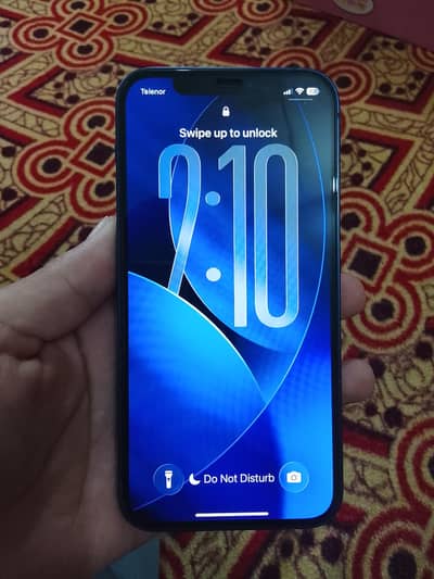 Apple iPhone 12