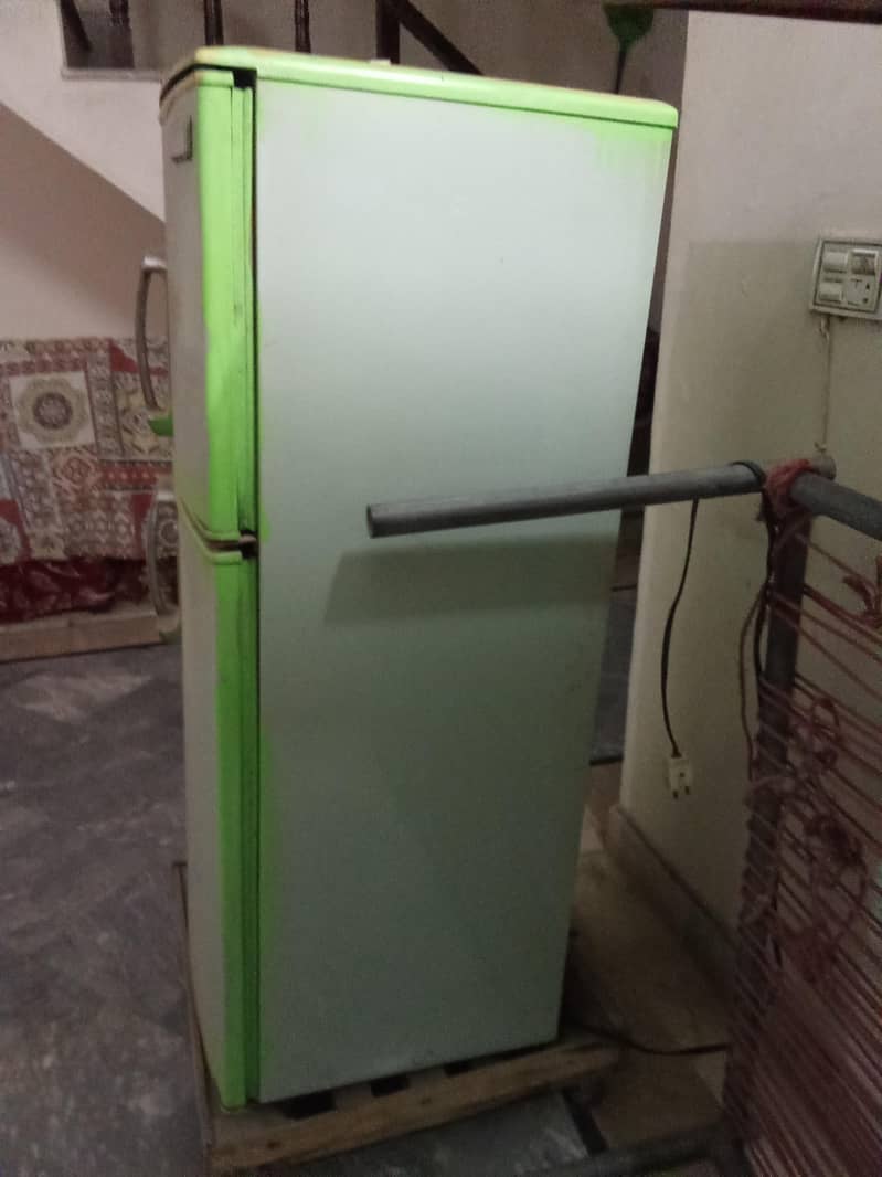 waves fridge 3