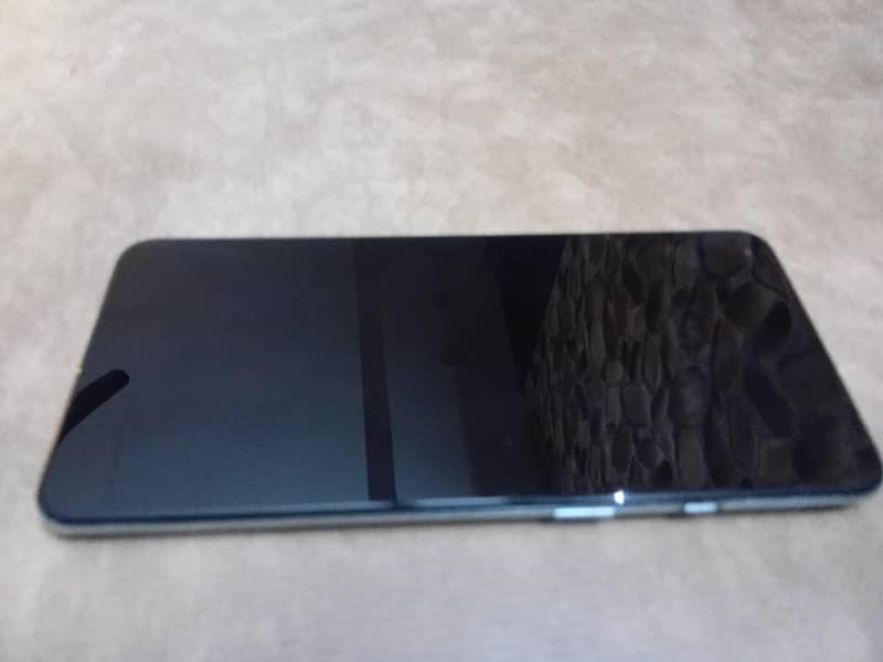 One Plus 8T 7