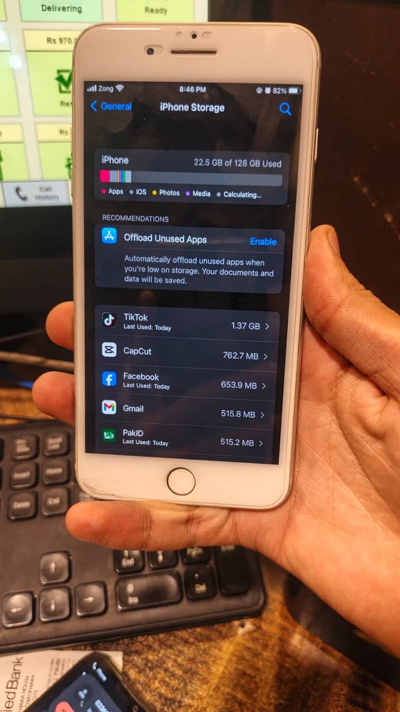 Apple iPhone 7 Plus 3