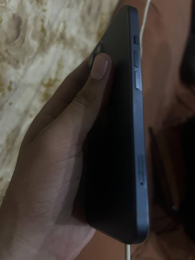 Apple iPhone 13 3