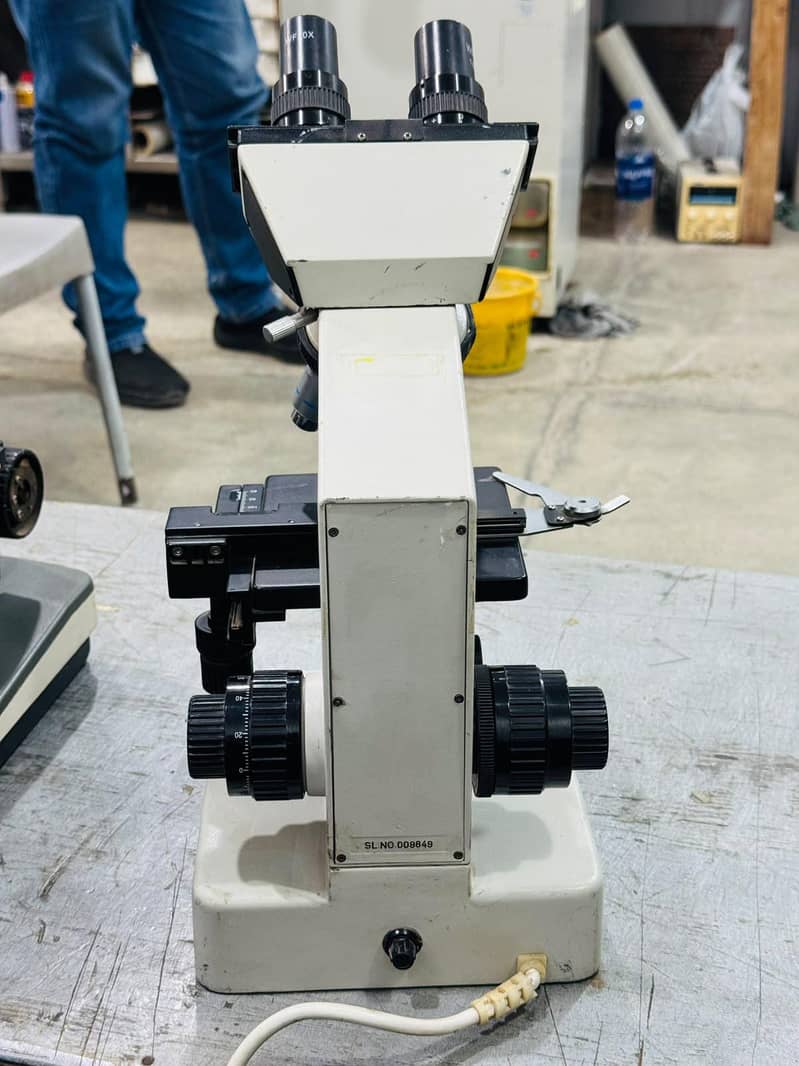 binouclear microscope 2