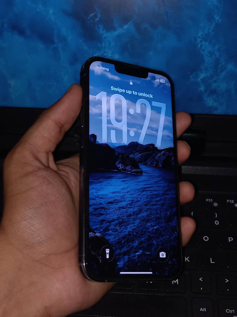 Apple iPhone 13 Pro 1