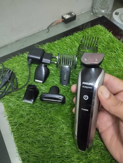 Philips multigroom model QG3380 all in one