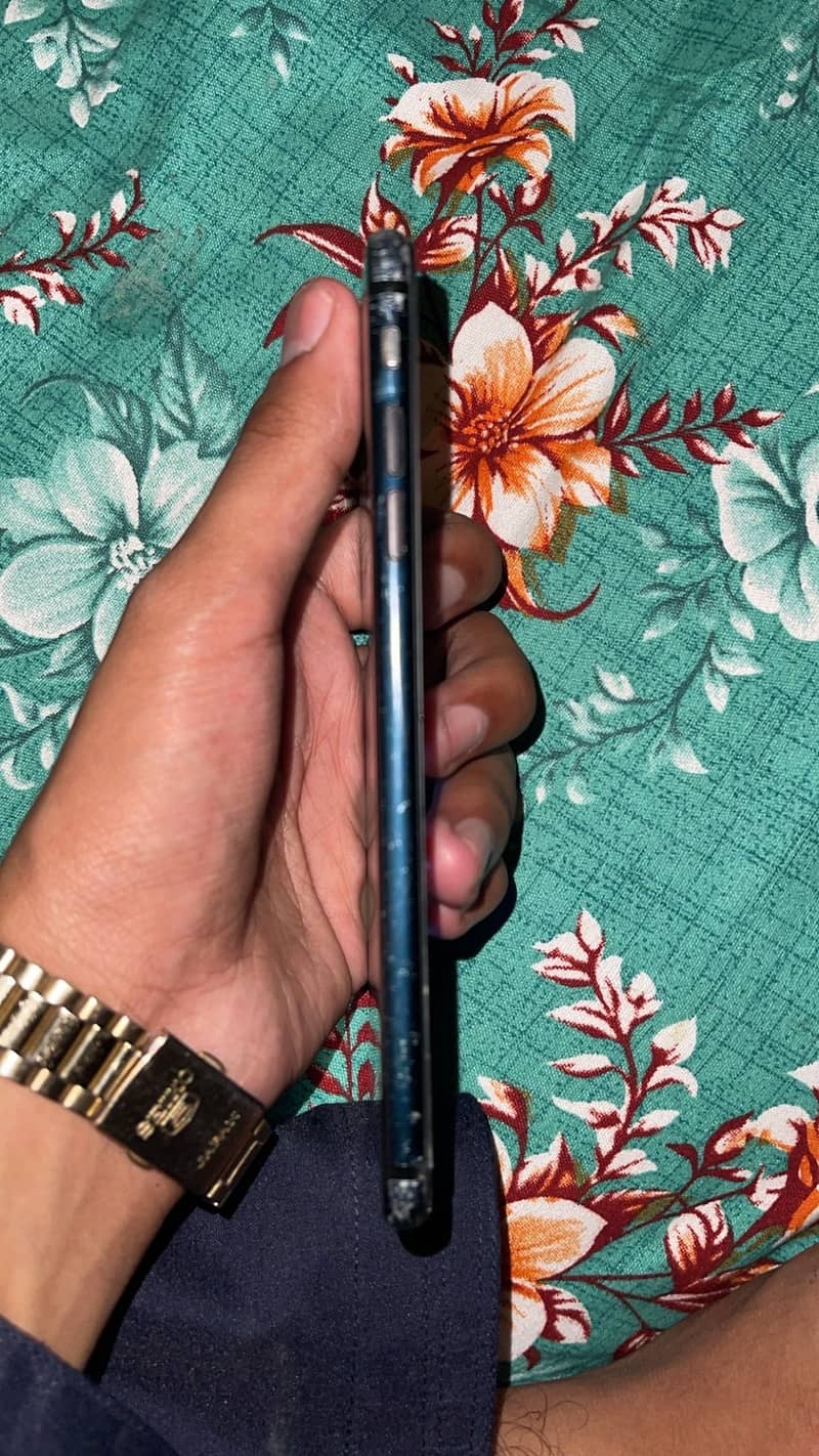 Apple iPhone 7 Plus 2