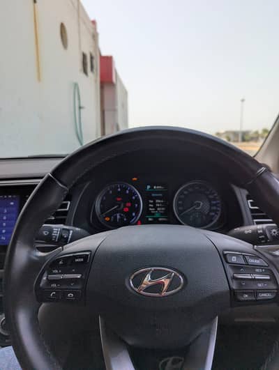 Hyundai Elantra GLS 2.0 - 2022