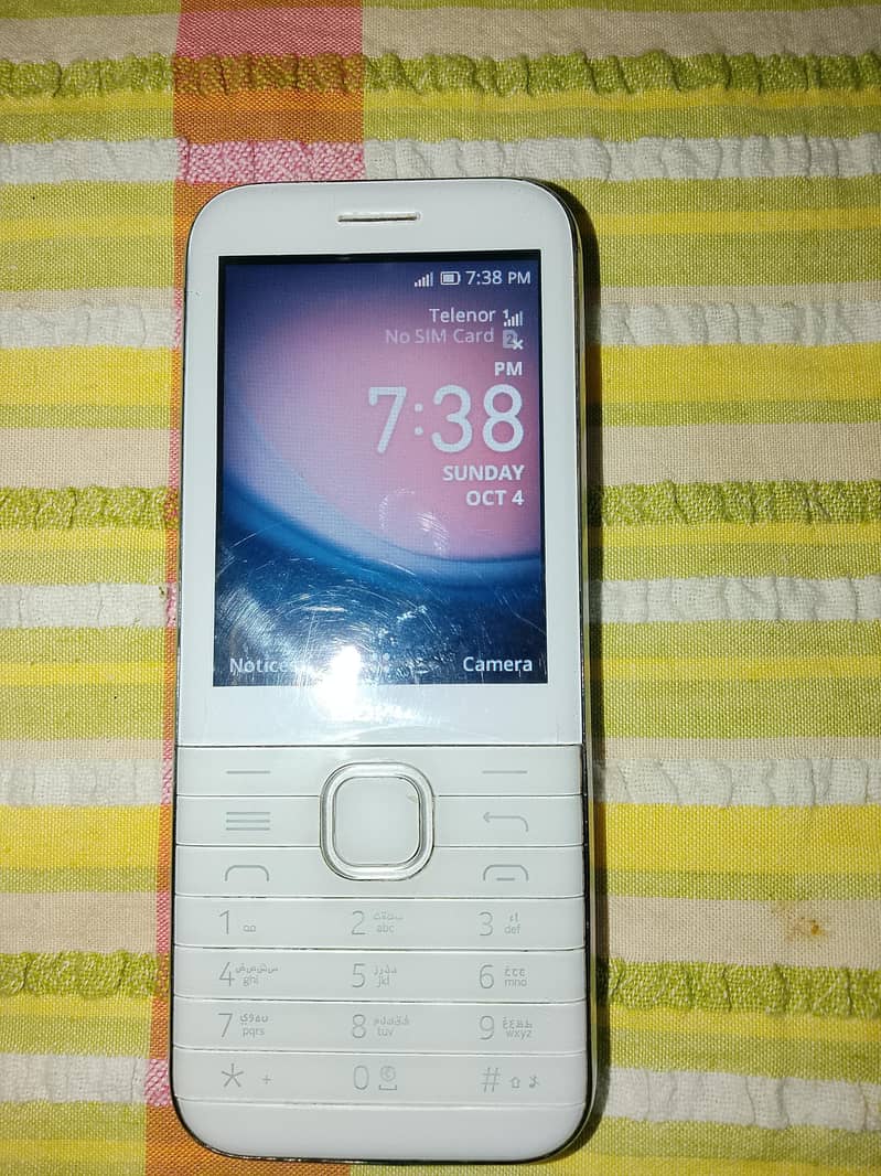 Nokia 8000 1