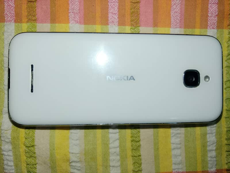 Nokia 8000 6
