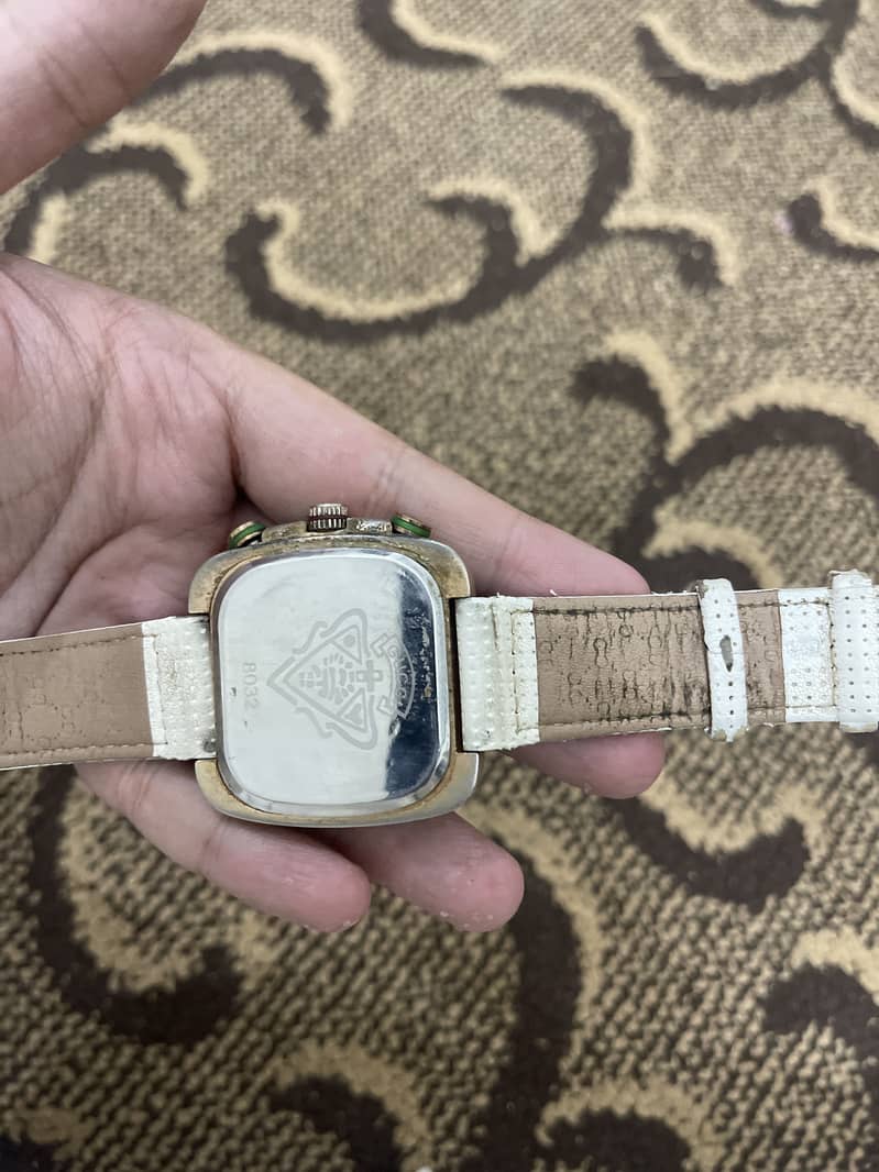 Gucci watch 2