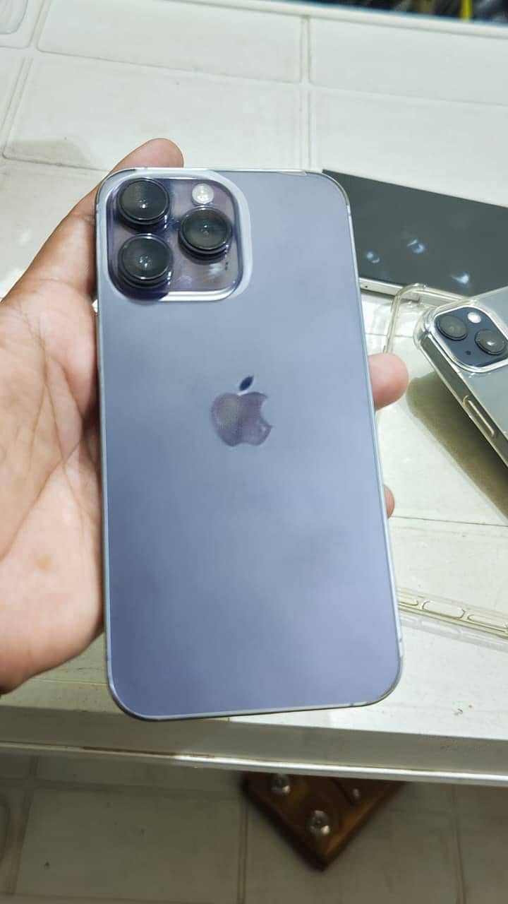 Apple iPhone 14 Pro Max 4