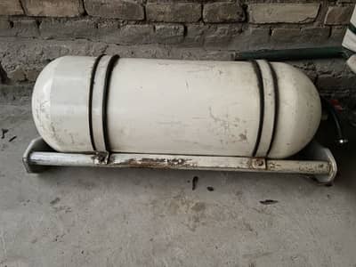 Genuine CNG Cylinder and Kit For sale Cultus 2006