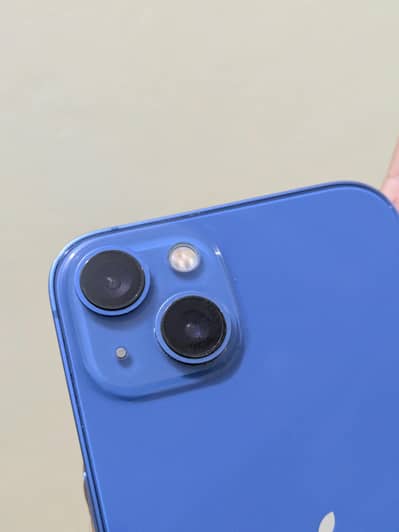 Apple iPhone 13