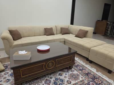 L shaped Sofa cream / beige