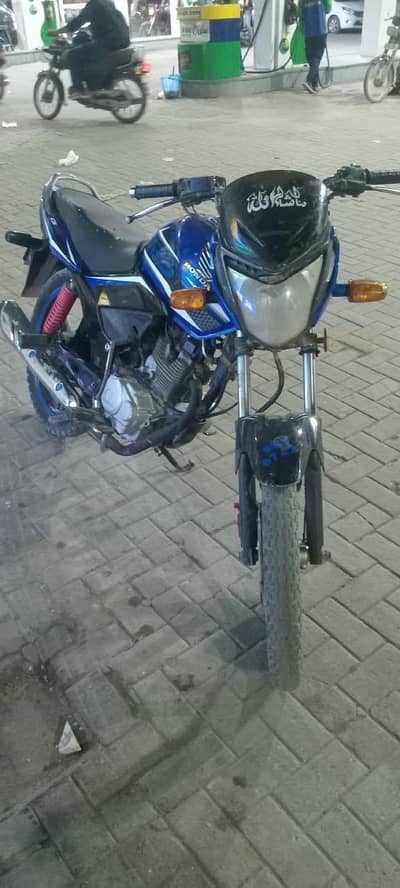 Honda CB 125F