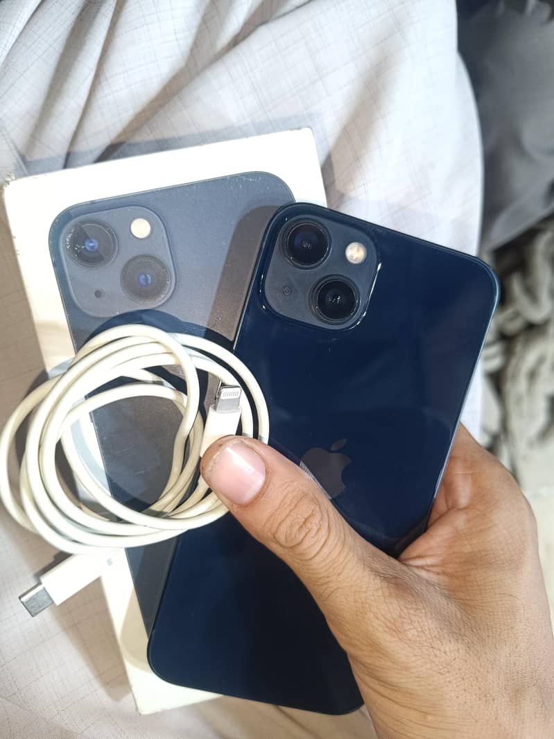 Apple iPhone 13 1