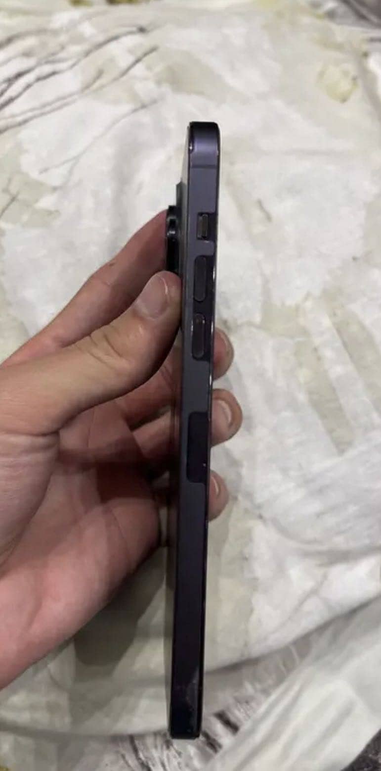 Apple iPhone 14 Pro Max 3