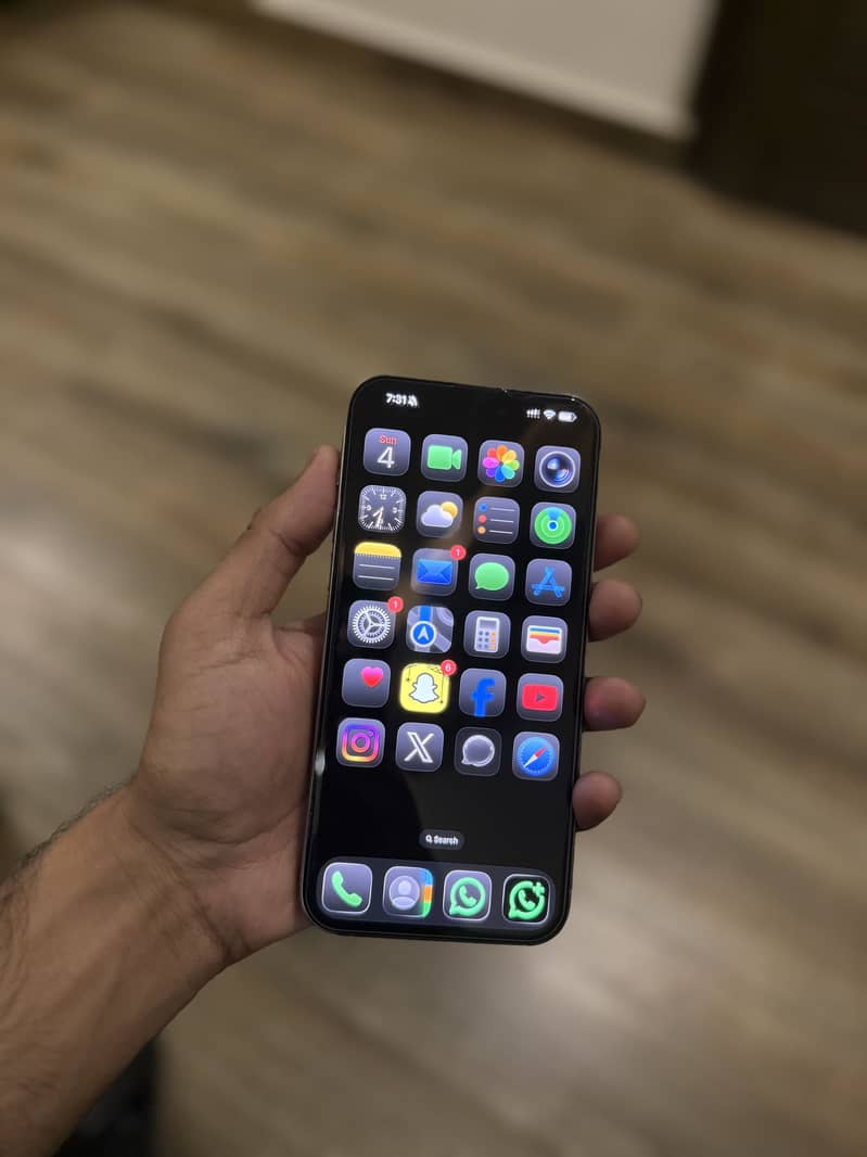 Apple iPhone 15 Pro Max 6