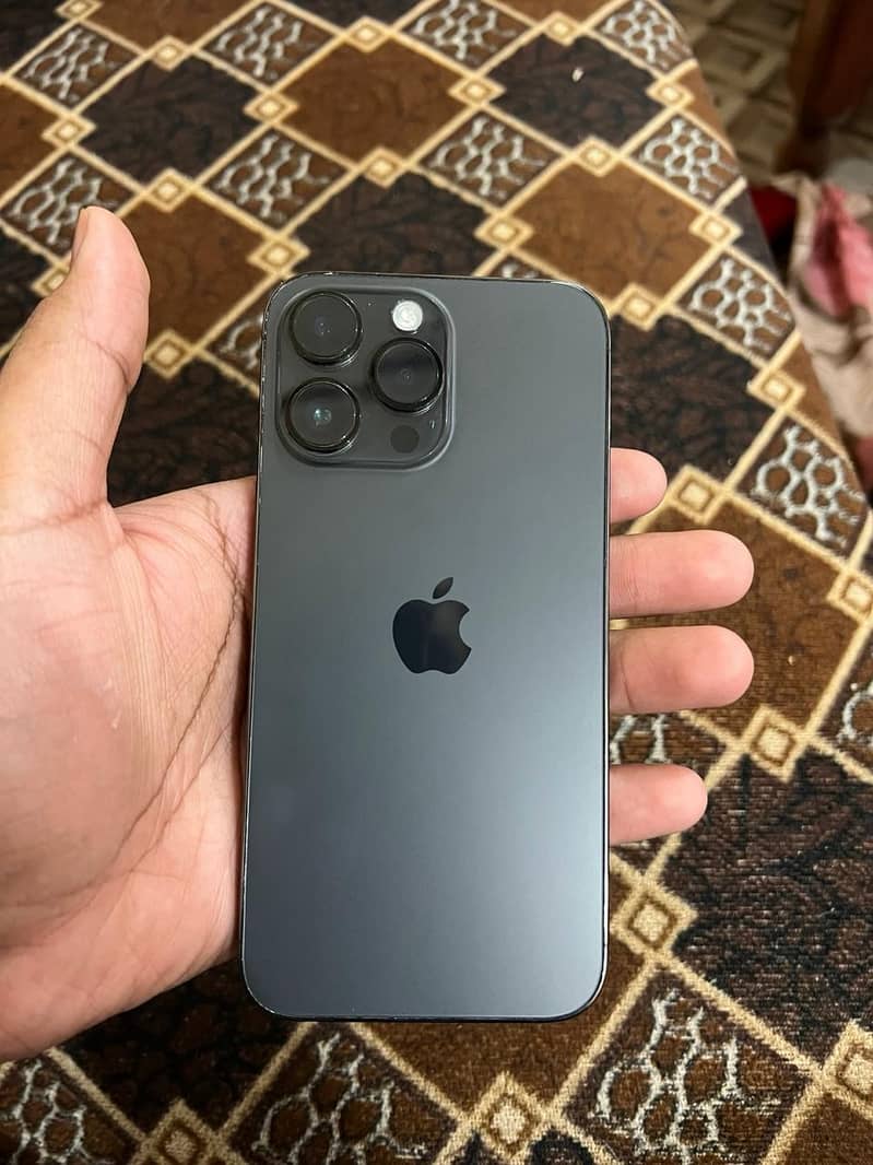 Apple iPhone 14 Pro Max 0