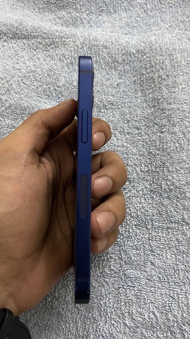 Apple iPhone 12 mini 2