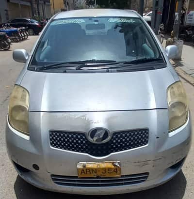 Toyota Vitz 2005