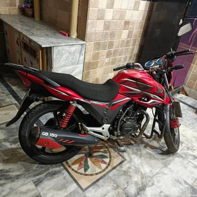 HONDA CB 150F