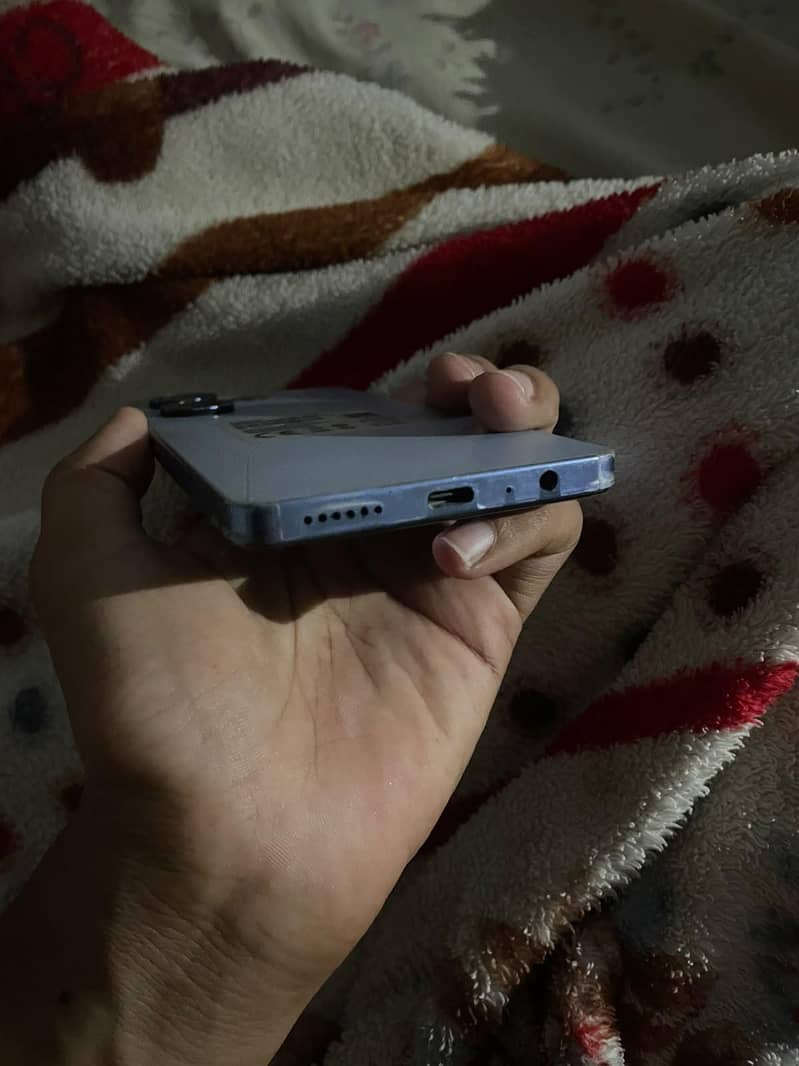 Tecno CAMON 20 1