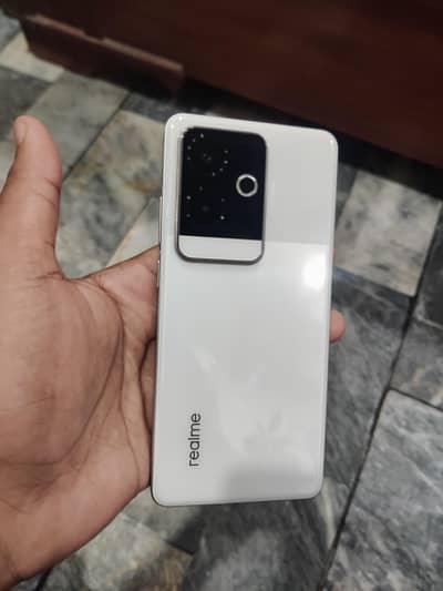 Realme GT 6