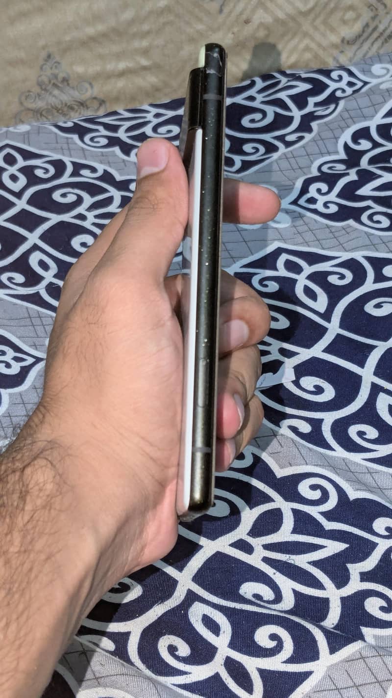 Google Pixel 6 [ 10/9 condition ] 3