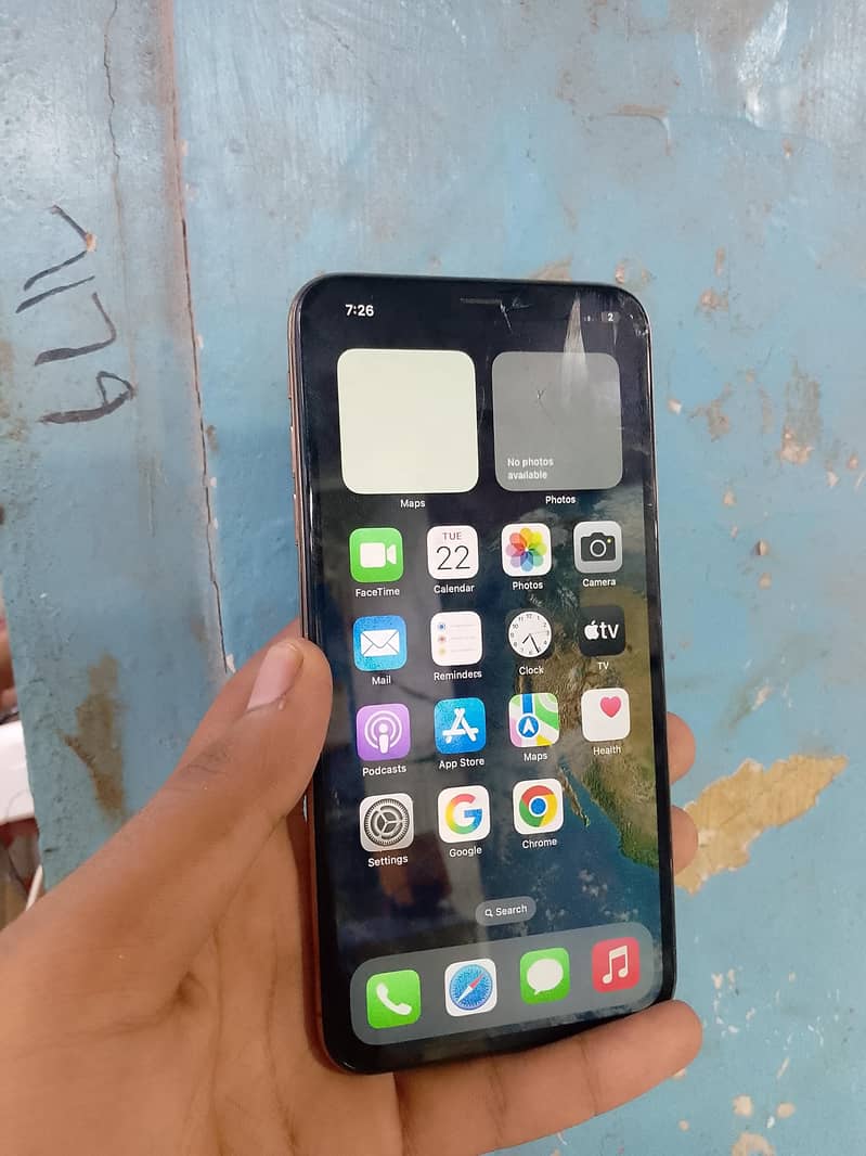 Apple iPhone XS Max 1