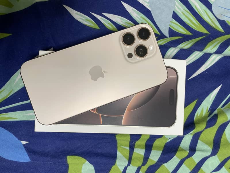 Apple iPhone 16 Pro Max 2